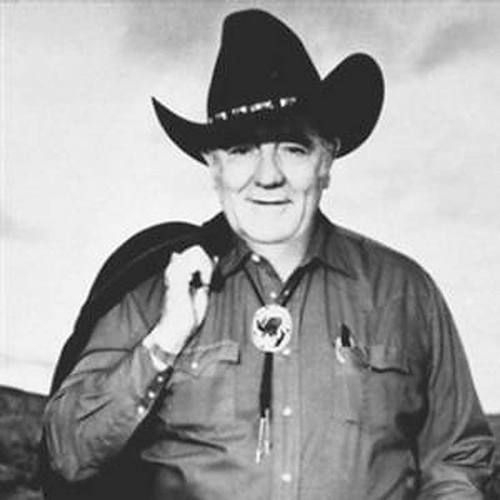 10 VINTAGE LOUIS L'AMOUR PAPER BACK WESTERN BOOKS 10 VINTAGE LOUIS L'AMOUR PAPER BACK WESTERN BOOKS