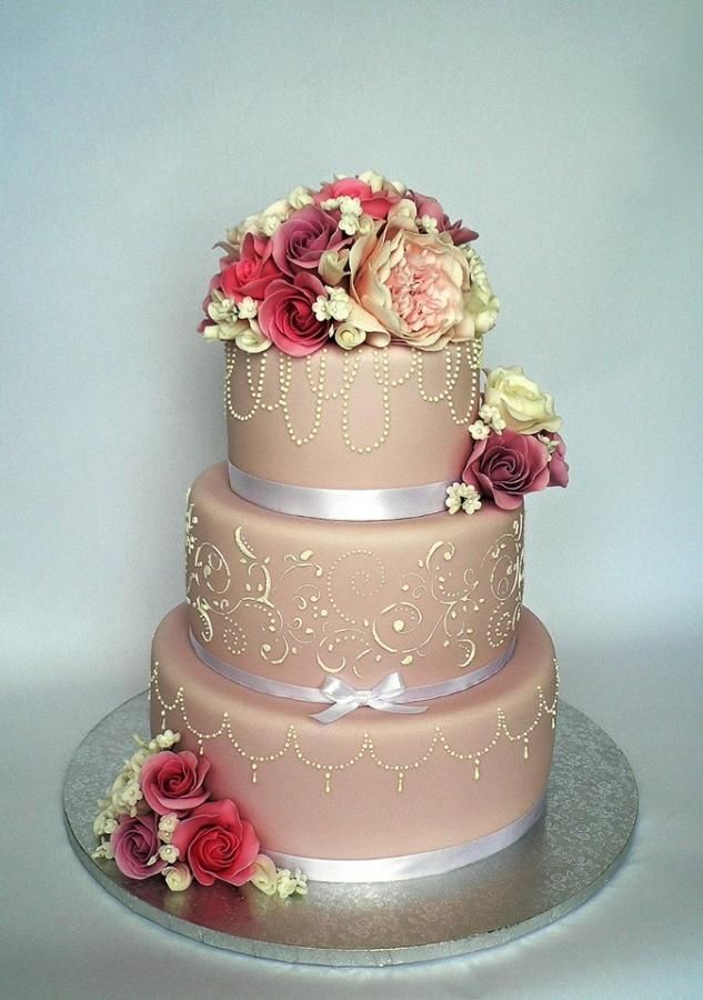 pink purple wedding cake