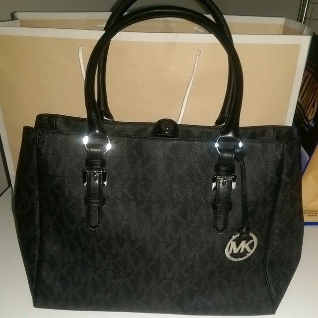 are the michael kors online outlets authentic nfl michael kors wallet new