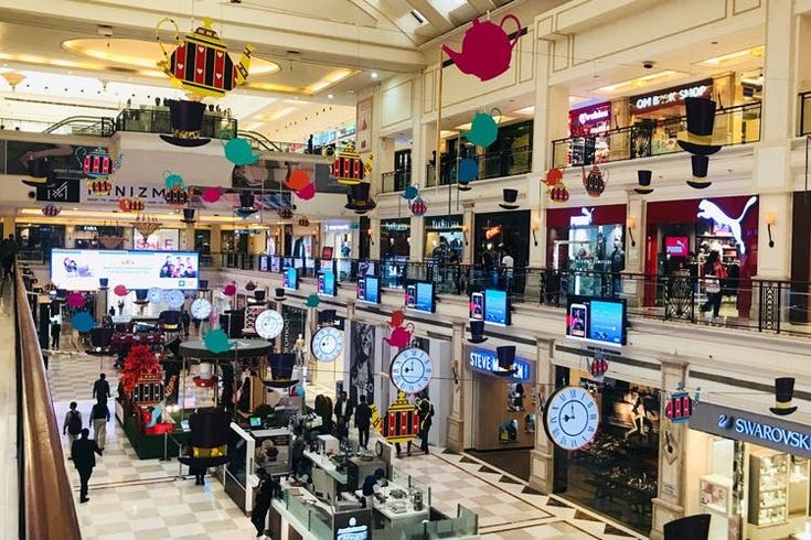 Dlf promenade adidas sale