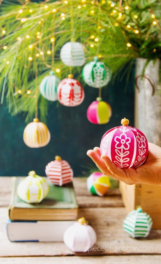 Creative Image Of Beautiful Examples Of Scandinavian Style Christmas Decorations Interior Design Ideas Home Decorating Inspiration Moercar Paper Decorations Diy Easy Christmas Diy Diy Christmas Lights