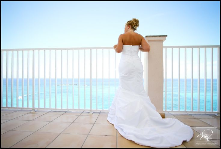 9 Best Riu Palace Paradise Island Weddings Images On Pinterest Riu Palace Paradise Island Wedding Bride Looking 12 Stories Down At The Ceremony Site On