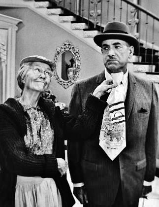 Irene Ryan as 'Grannie' with 'Mr. Drysdale' (the banker) played by Raymond Bailey on TVs The Beverly Hillbillies. Irene Ryan Porn - Irene Ryan as 'Grannie' with 'Mr. Drysdale' (the banker) played by Raymond Bailey on TVs The Beverly Hillbillies.