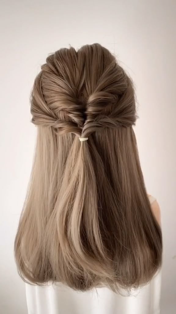 Feb 16, 2020 - Winter hair colors are fun and unique, you just need the right guidance to prove it to you. It happens so that we have exactly what you are looking for!