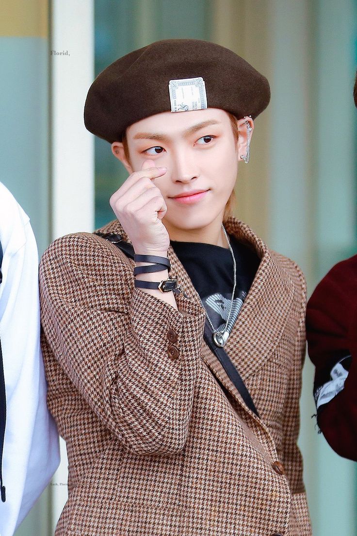 hongjoong pics on Twitter | Hongjoong outfit, Hongjoong style