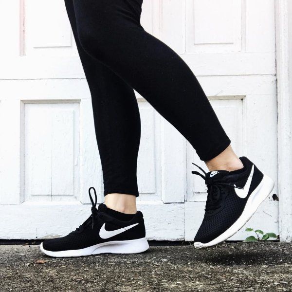 deportivas nike mujer negras