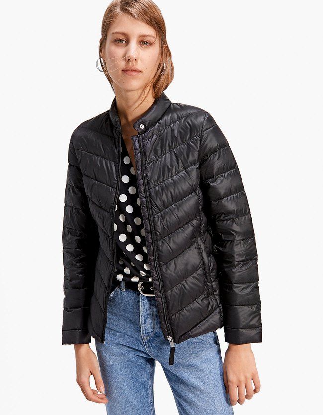 Ultraleichte Daunenjacke Schwarz Jetzt bestellen unter Steppjacke Jetzt bestellen unter: mode.ladendirekt