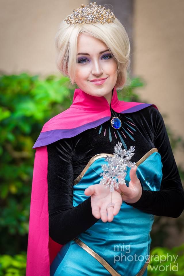 Here Comes The Queen by TriforceGirl18 on DeviantArt Here Comes The Queen by TriforceGirl18 on DeviantArt