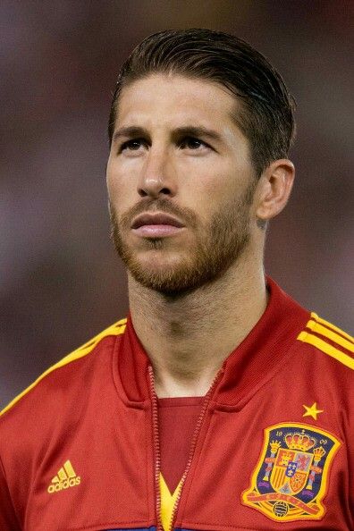 I luv soccer players | Spanish soccer players, Soccer players, Spain soccer
