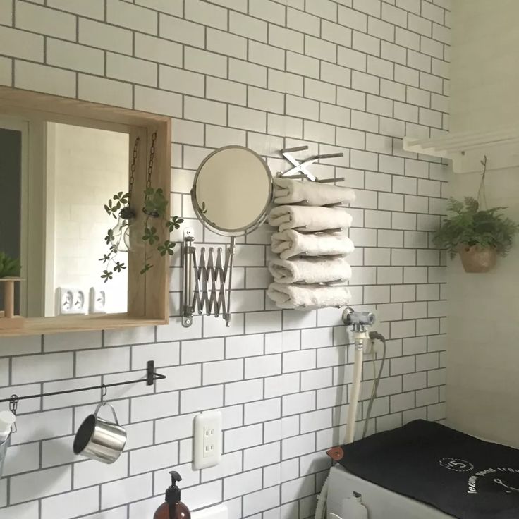 Ikeaアイテムと壁紙貼り替えでサニタリーを爽やかかっこいい空間に 収納 アイデア 洗面所 おしゃれ Diy Ikea 洗面台 Ikeaアイテムと壁紙貼り替えでサニタリーを爽やかかっこいい空間に 収納 アイデア 洗面所 おしゃれ Diy Ikea 洗面台