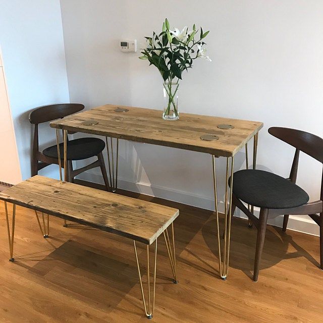Table à Manger Récupérée Avec Des Jambes En Acier De Boîte Etsy Reclaimed Dining Table Dining Table Solid Wood Dining Table
