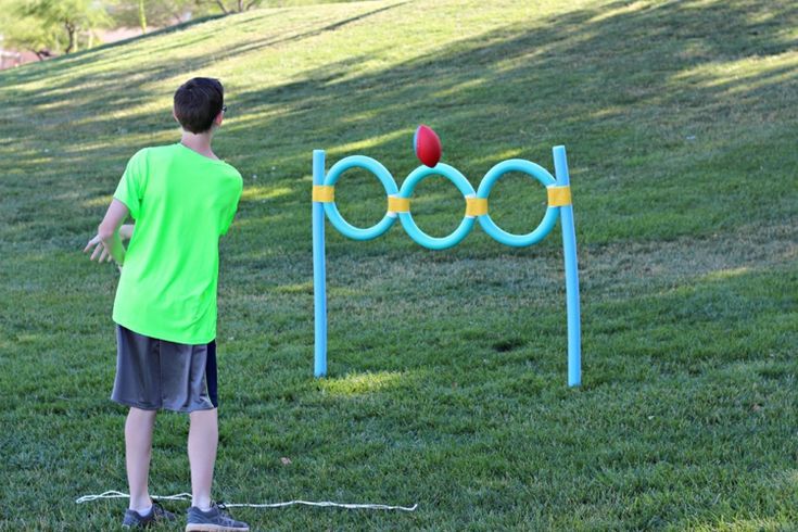 Spiele Im Garten 13 Ideen Fur Outdoor Bewegungsspiele Fur Kinder Sandkasten Gartengestaltung Games Kin Outdoor Party Games Fun Outdoor Games Bag Toss Game