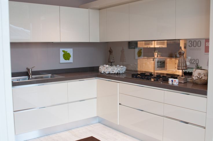 cucina moderna scavolini - composizione ad angolo bianca | home ... - Cucine Bianche E Grigie Scavolini cucina moderna scavolini - composizione ad angolo bianca | home ... - Cucine Bianche E Grigie Scavolini