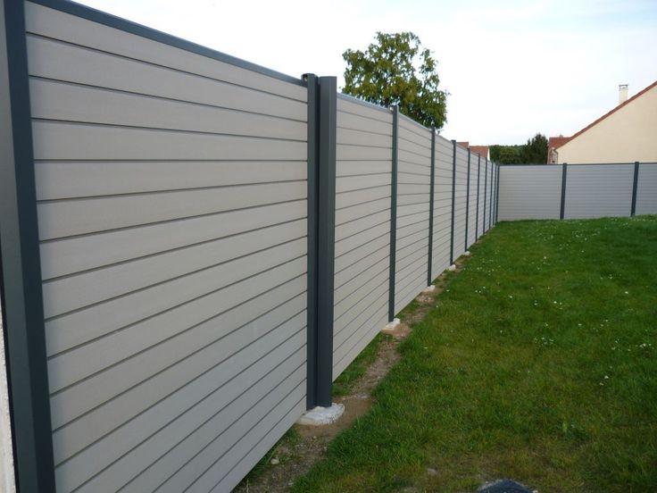 black composite fence in backyard, composite wood fence privacy - palissade en pvc jardin black composite fence in backyard, composite wood fence privacy - palissade en pvc jardin