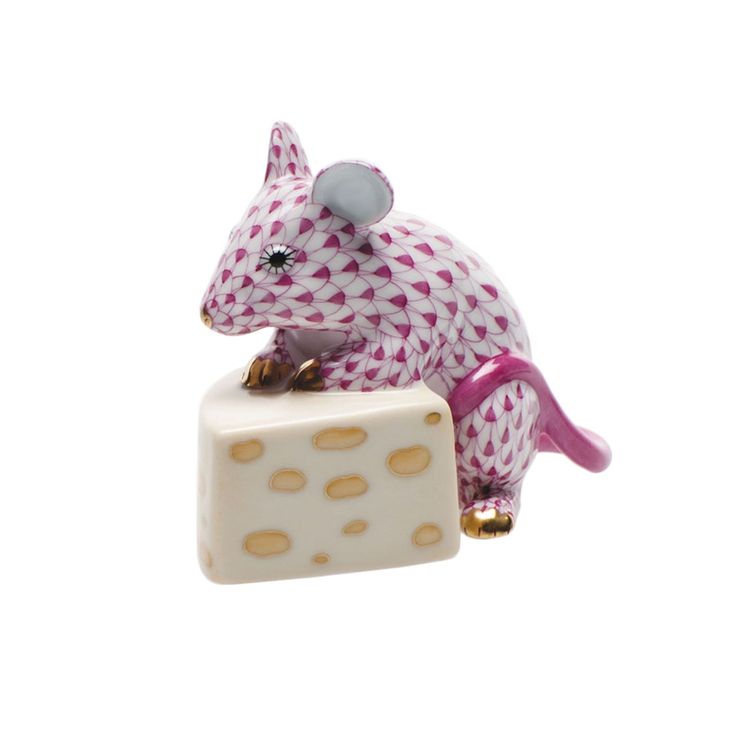 Herend Observant Fox Porcelain Figurine Raspberry Fishnet Herend Observant Fox Porcelain Figurine Raspberry Fishnet