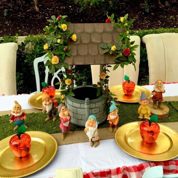 Snow White Centerpiece Ideas : Best snow white centerpiece ideas on pinterest