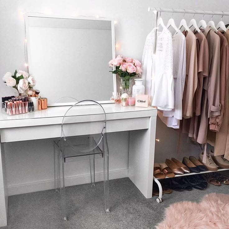 Makeup Dresser Ideas Beauteous 25 Best Makeup Tables Ideas On Pinterest Dressing Tables Ikea Design Decoration Makeup Dresser Ideas Fair 25 Best Makeup Tables Ideas On Pinterest Dressing Tables Ikea Design Inspiration