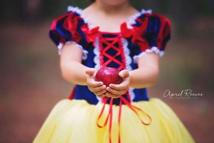 Snow White inspired princess dress size 4t ball gown | Etsy | Snow white dresses, Snow white