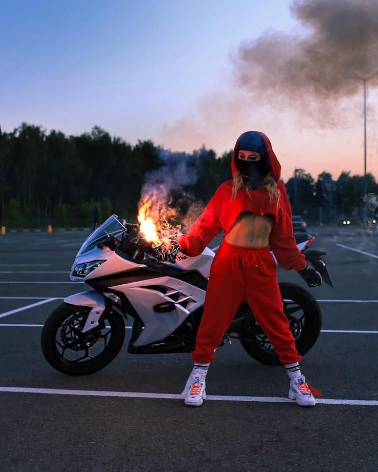 Спортбайки в дыму