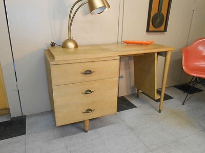 1950s blond modern desk retro mid century side magazine rack 3 drawers used - Mid Century Modern Furniture Of The 1950s 1950s blond modern desk retro mid century side magazine rack 3 drawers used - Mid Century Modern Furniture Of The 1950s