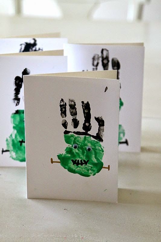 frankenstein hand prints craft easy halloween fun for toddlers and preschoolers make frankenstein handprints with household items for painting diy