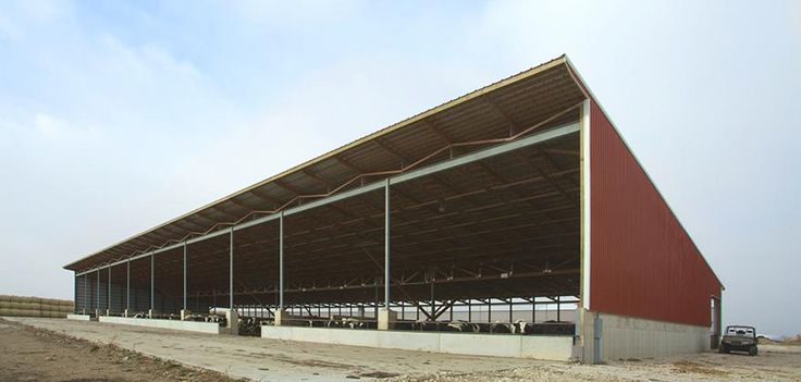 uses: indoor feedlot facility, commodity shed & bale shed