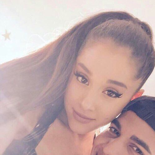 ariana icons (@iconsagb) | Twitter | Ariana video, Ariana, Ariana