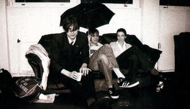 Pin By I Fell For A Fictional Charact On Blur Blur Damon Albarn Alex James Blur