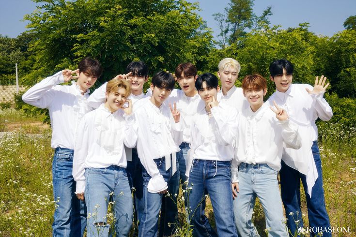 Pin on ZB1 | Group photos, Hanbin, Rosé debut