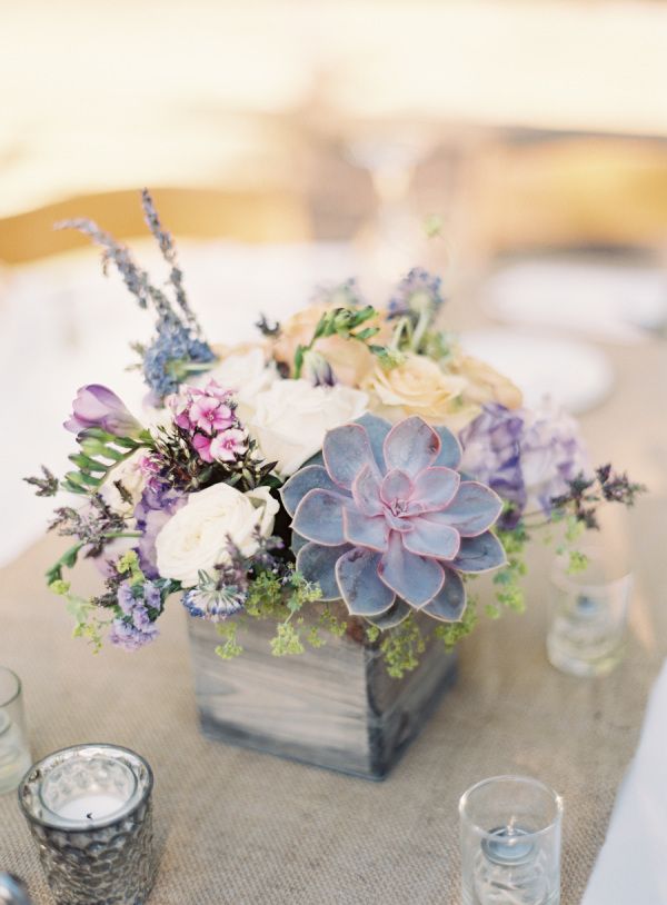 Best 25+ Wedding table flowers ideas on Pinterest | Wedding table decorations Wedding table decoration and Party table decorations