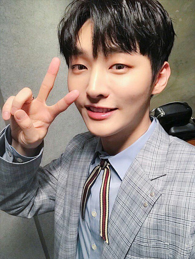 pin by ditaswa on yoon ji sung ji sung love u so much leader pin by ditaswa on yoon ji sung ji sung love u so much leader