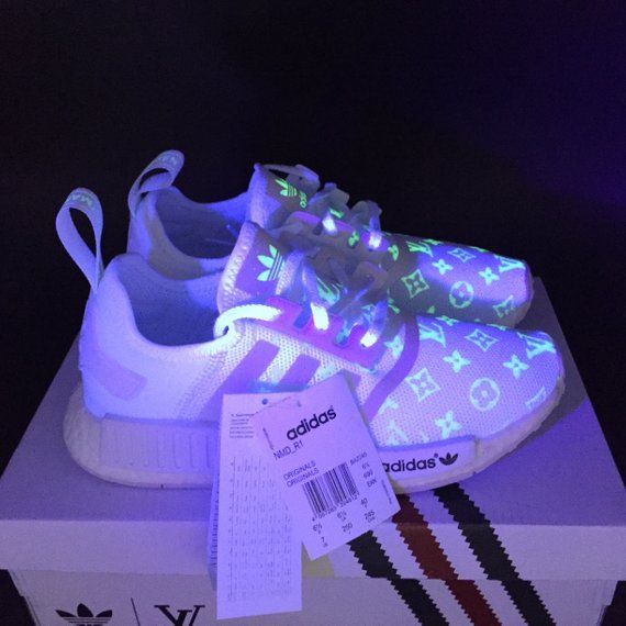 adidas nmd glow in the dark