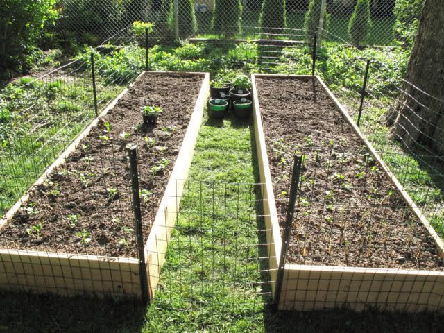Photobucket Diy Garden Fence Design Backyard Diy Garden Fence Design, Keep Dog Out Of Garden Fence