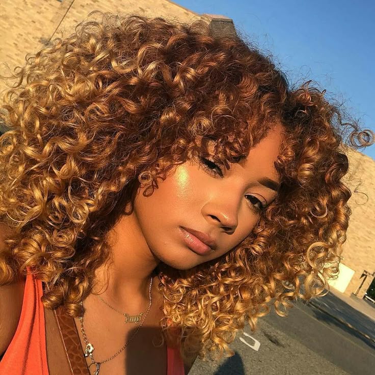 Curly blonde makeout skinny