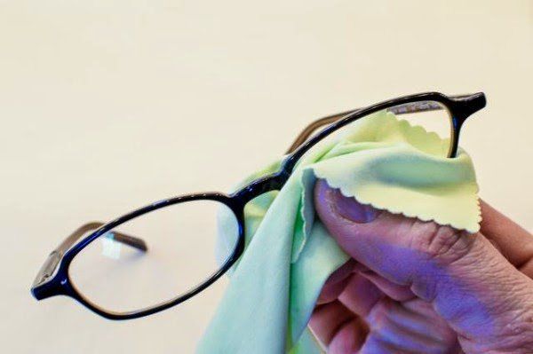 Pon Esto Sobre Tus Gafas O Lentes Y Borra Los Rayones Inmediatamente Como Limpiar Lentes Lentes De Policarbonato Lentes