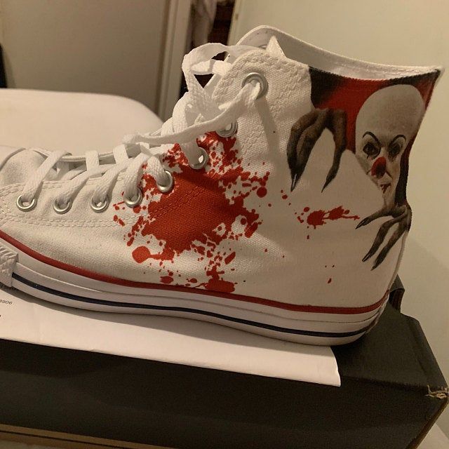 Michael Myers Halloween Converse | Etsy | Halloween shoes, Converse design,  Horror clothes