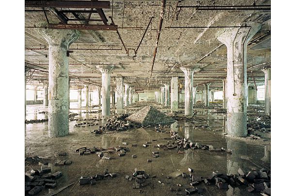 Ruins detroit photo essay