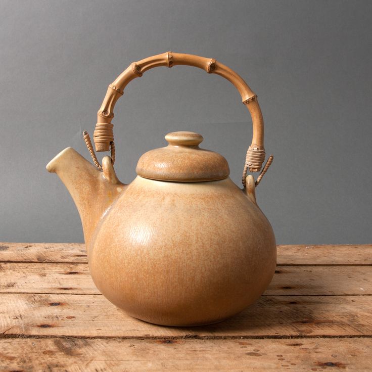 gustavsberg teapot k ge sweden wilhelm kage mid century gustavsberg teapot k ge sweden wilhelm kage mid century