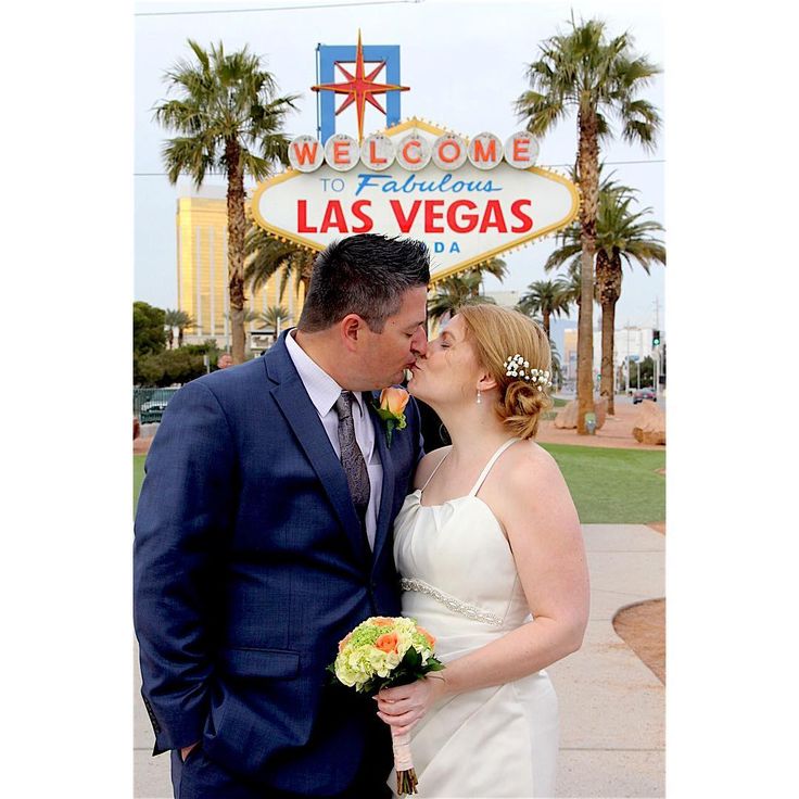 11 Best Simple Las Vegas Wedding Images On Pinterest Simple And Affordable Las Vegas Strip Photography