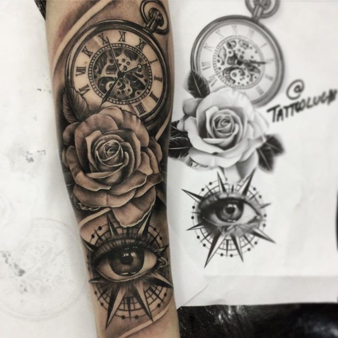 Tatouage Montre Gousset entourée de roses sur avant bras