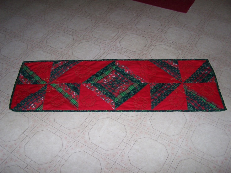 Christmas Table Runner | Christmas table, Christmas table runner, Christmas