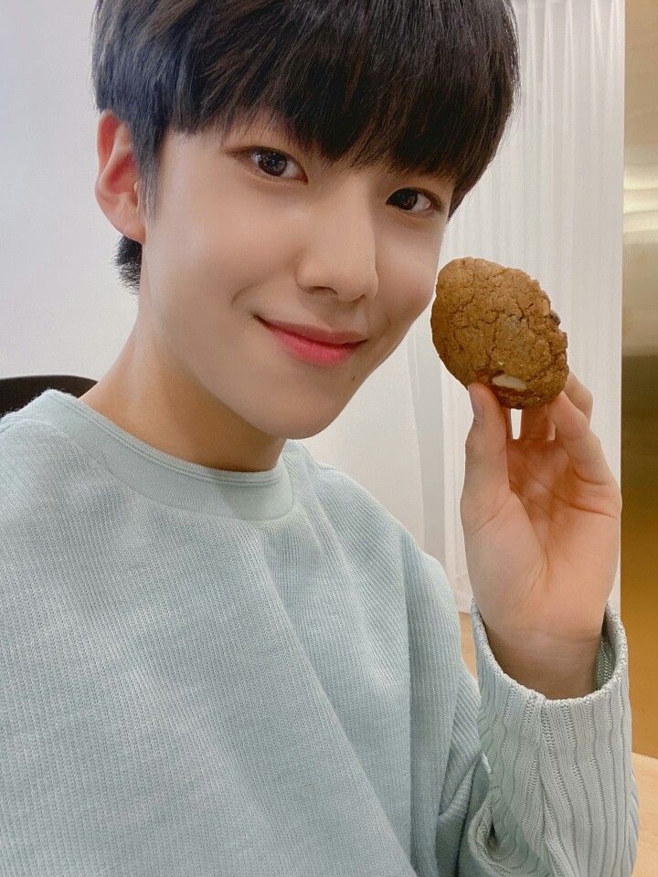 x1 lee eunsang lee boyfriend material kpop x1 lee eunsang lee boyfriend material kpop