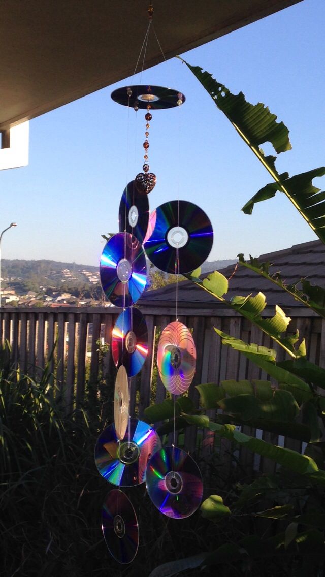 Recycled Cds Into Sun Catcher To Keep Birds Off Your Porch Crafts Recycled Cds Into Sun Catcher To Keep Birds Off Your Porch Crafts Garden