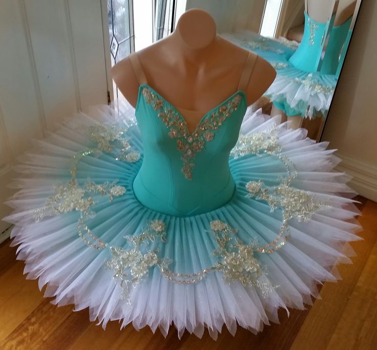 Professional Ballet Tutu Dance Costume Green Golden Trims Le Esmeralda Pancake Professional Ballet Tutu Dance Costume Green Golden Trims Le Esmeralda Pancake