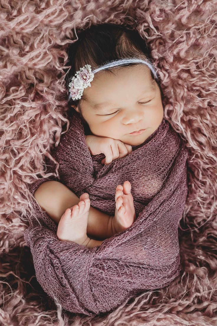 Newborn Baby Girl Posing Ideas Newborn