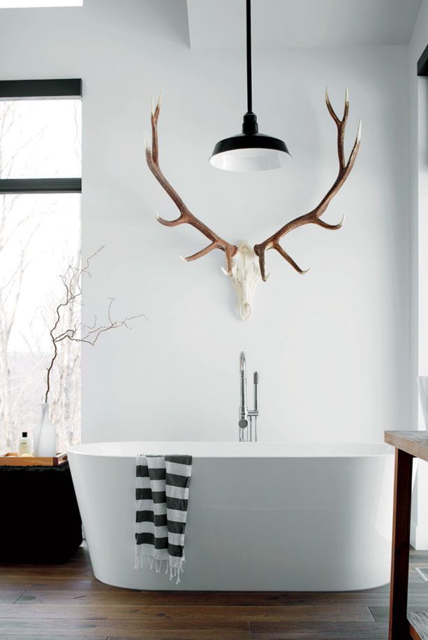 Badezimmer skandinavisch modern minimalistisch schlicht Landhaus freistehende Ba...