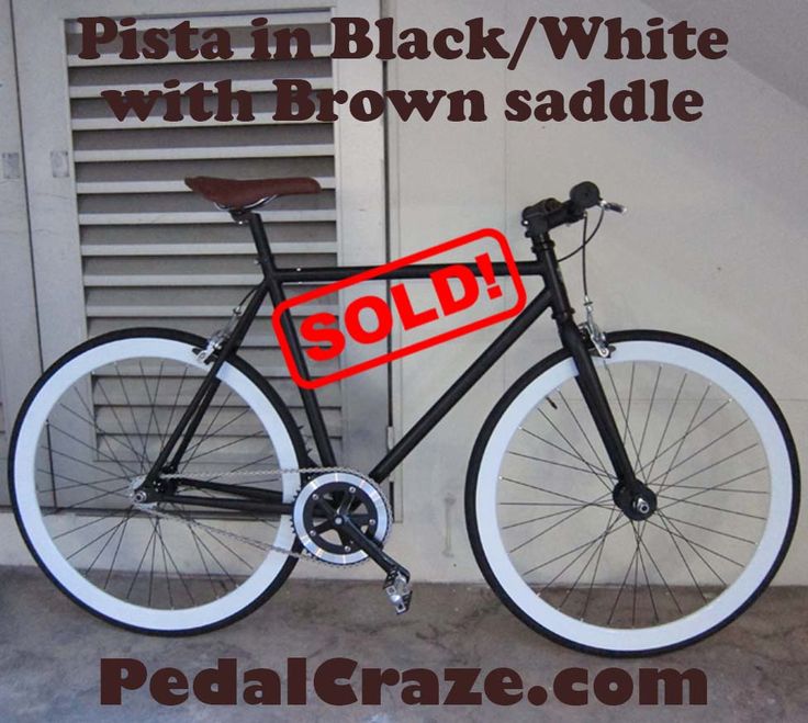 Beautiful Airwalk Pista with a mixture of black frame and white