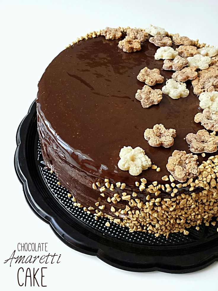 Chocolate Amaretti Cake Torta al cioccolato con ripieno di