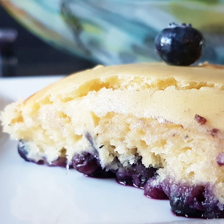Une part de ce pouding aux bleuets délicieux et léger contient plus de 6 gramm...