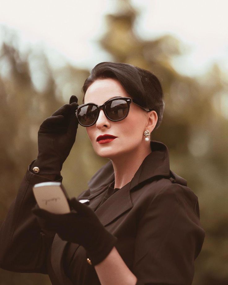Tinder glasses vintage office